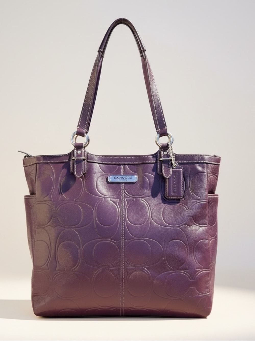 Coach Gallery Embossed Patent Leather Tote (Style Model F19818).